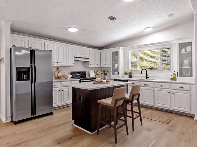 139 Blue Ridge Road, Campobello, SC 29322