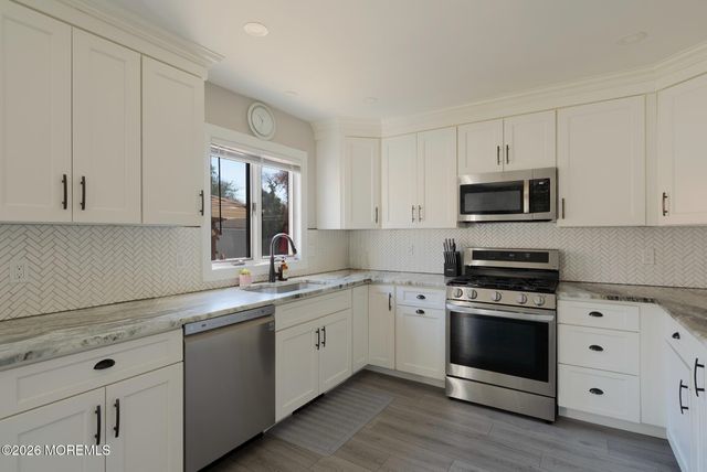 207 Mckinley Court, Brick, NJ 08724