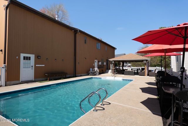 207 Mckinley Court, Brick, NJ 08724