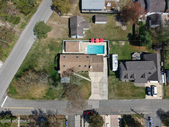 207 Mckinley Court, Brick, NJ 08724