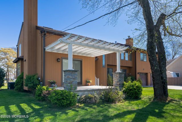 207 Mckinley Court, Brick, NJ 08724