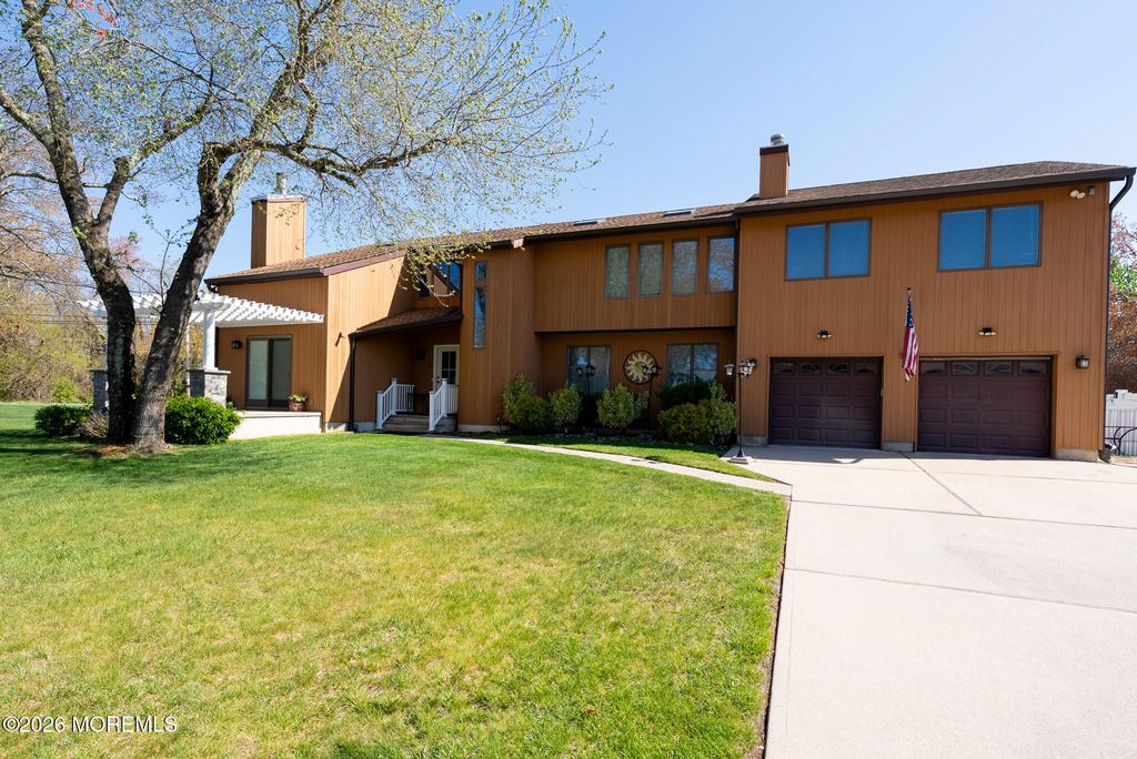 207 Mckinley Court, Brick, NJ 08724