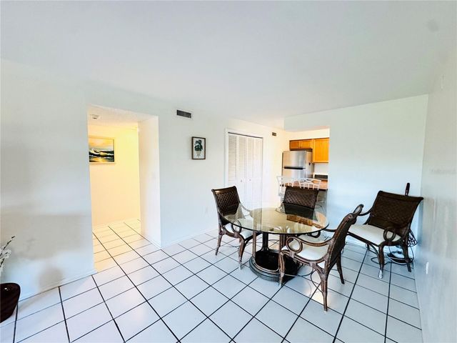 2604 HIDDEN LAKE DRIVE N 2604B, Sarasota, FL 34237