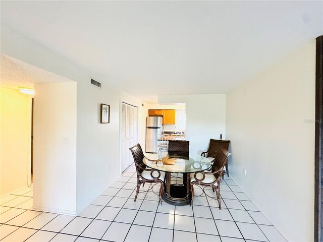 2604 HIDDEN LAKE DRIVE N 2604B, Sarasota, FL 34237