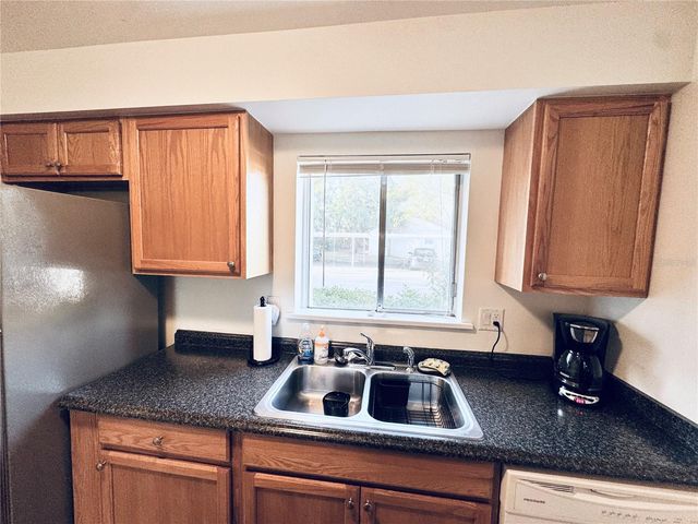 2604 HIDDEN LAKE DRIVE N 2604B, Sarasota, FL 34237