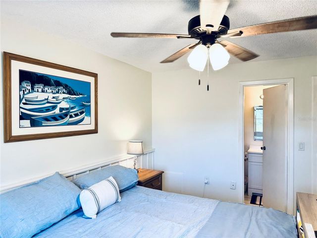 2604 HIDDEN LAKE DRIVE N 2604B, Sarasota, FL 34237