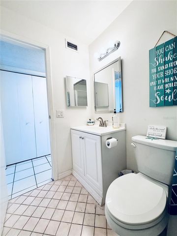 2604 HIDDEN LAKE DRIVE N 2604B, Sarasota, FL 34237