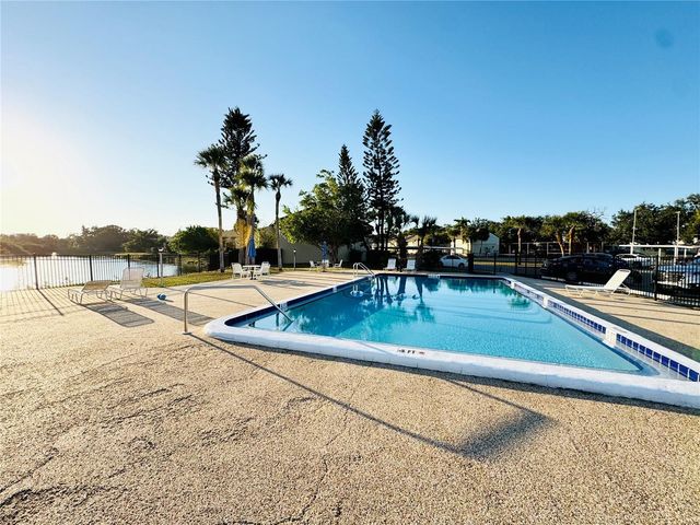 2604 HIDDEN LAKE DRIVE N 2604B, Sarasota, FL 34237