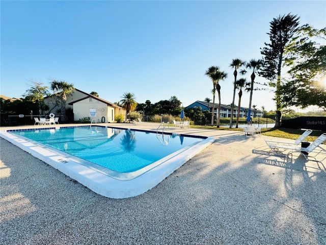 2604 HIDDEN LAKE DRIVE N 2604B, Sarasota, FL 34237