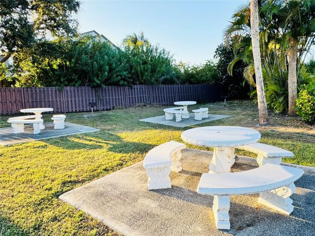 2604 HIDDEN LAKE DRIVE N 2604B, Sarasota, FL 34237