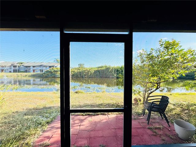 2604 HIDDEN LAKE DRIVE N 2604B, Sarasota, FL 34237