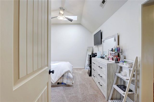 1316 NE Kenwood Drive, Lee's Summit, MO 64064