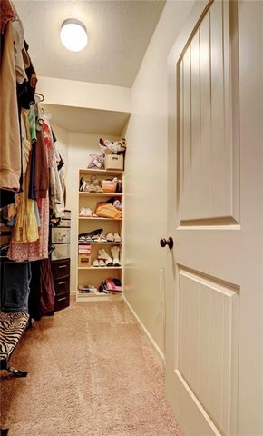 1316 NE Kenwood Drive, Lee's Summit, MO 64064