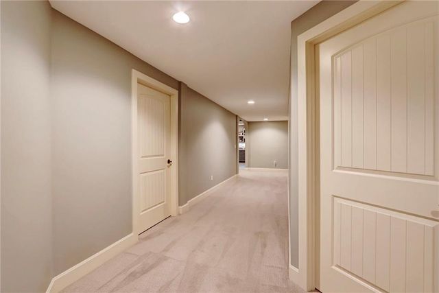 1316 NE Kenwood Drive, Lee's Summit, MO 64064