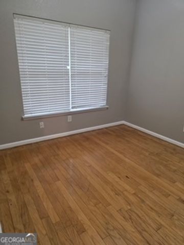 180 Brookview Drive, Riverdale, GA 30274