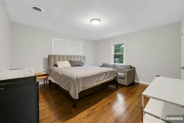 916 Colonial Road, Franklin Lakes, NJ 07417