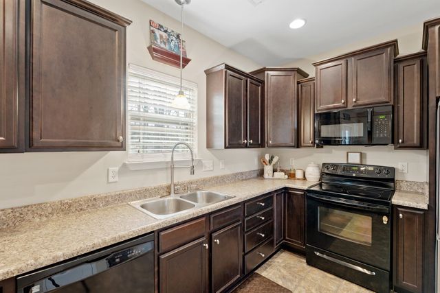 212 Dayside Court, Greer, SC 29651