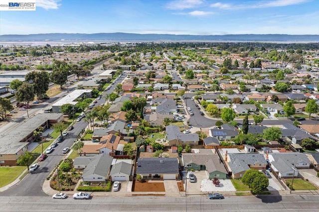 37229 Edith St, Newark, CA 94560