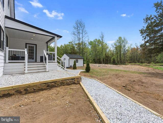 1133 ALMOND RD, Pittsgrove, NJ 08318