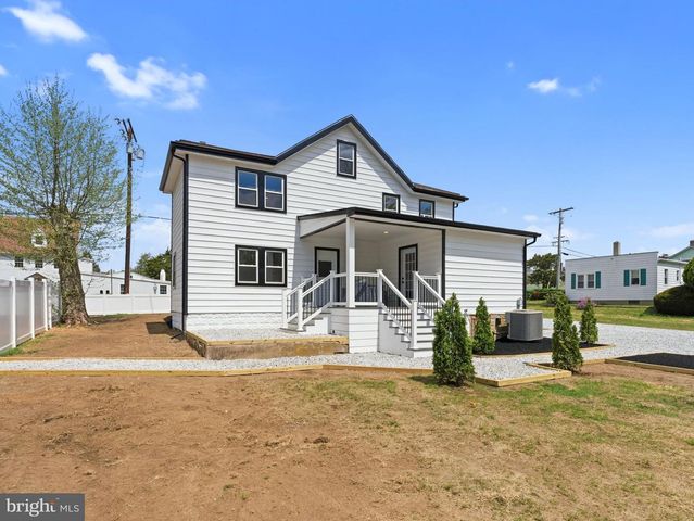 1133 ALMOND RD, Pittsgrove, NJ 08318