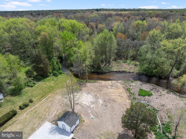 1133 ALMOND RD, Pittsgrove, NJ 08318
