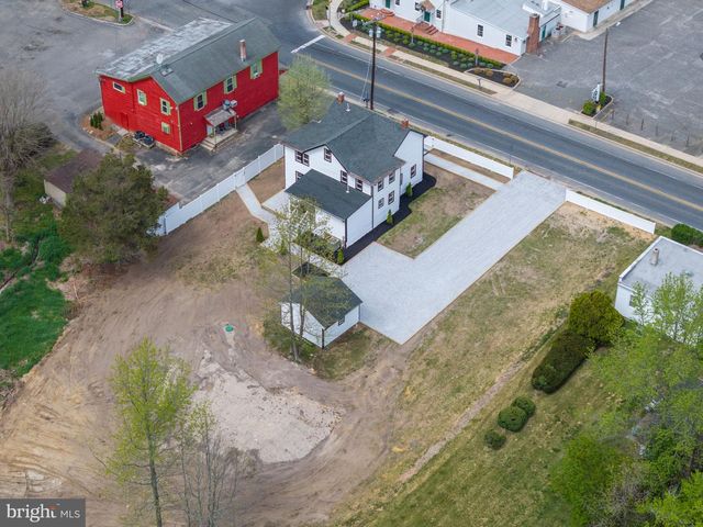 1133 ALMOND RD, Pittsgrove, NJ 08318