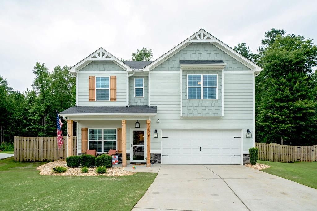 301 Briandwood Drive, Newnan, GA 30265