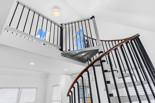 8 Cottage St, Wareham, MA 02571