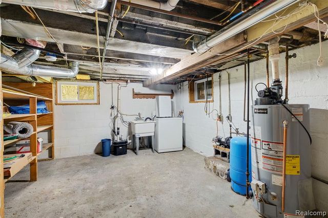 3363 E Pierson Road, Flint, MI 48506