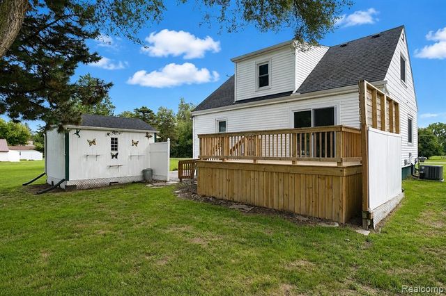 3363 E Pierson Road, Flint, MI 48506