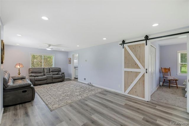 3363 E Pierson Road, Flint, MI 48506