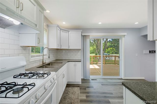 3363 E Pierson Road, Flint, MI 48506