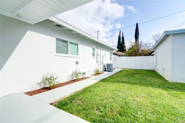 306 W Porter, Fullerton, CA 92832