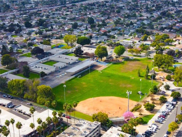 306 W Porter, Fullerton, CA 92832