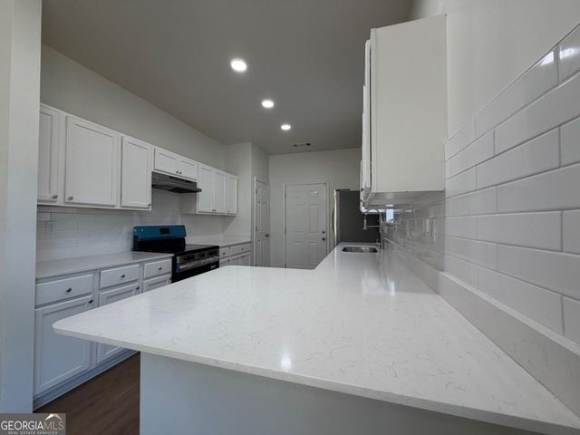 3690 Adamsville Drive SW, Atlanta, GA 30331