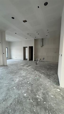 65 Shadow Creek Ridge Drive, Spring, TX 77389