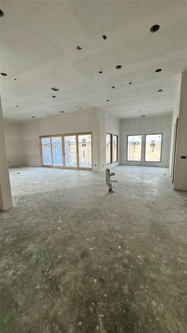 65 Shadow Creek Ridge Drive, Spring, TX 77389