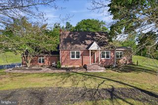312 E 7TH AVE, Trappe, PA 19426