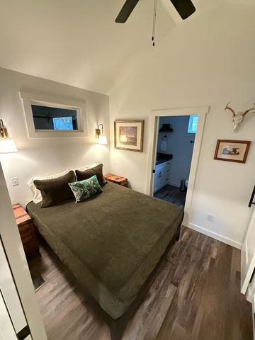 70 Sunset Bluff Way, Monteagle, TN 37356