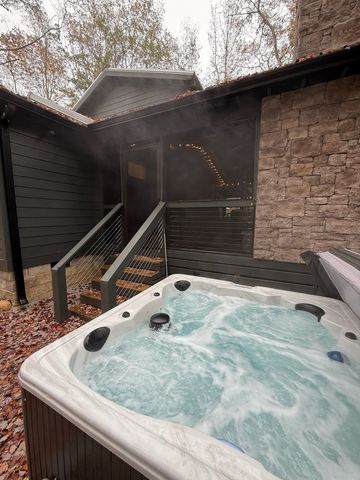 70 Sunset Bluff Way, Monteagle, TN 37356