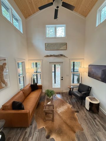 70 Sunset Bluff Way, Monteagle, TN 37356