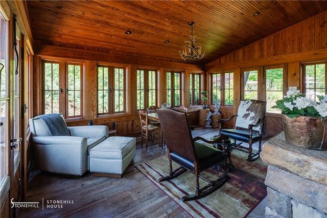 976 NC 3010, Jasper, AR 72641