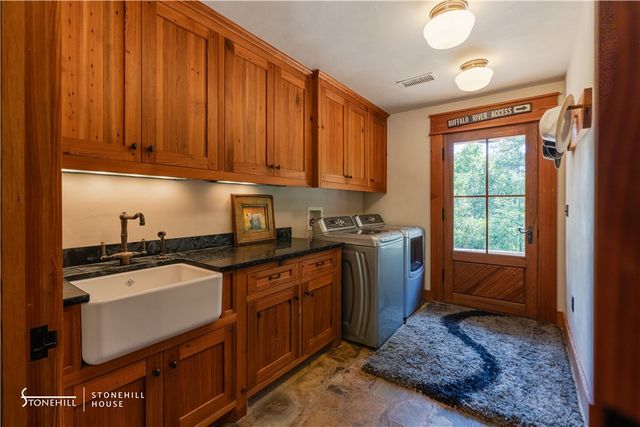 976 NC 3010, Jasper, AR 72641