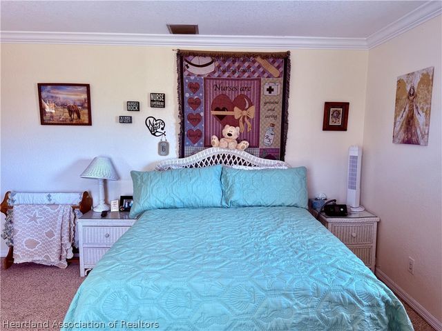 148 N Lake Reedy Boulevard, Frostproof, FL 33843