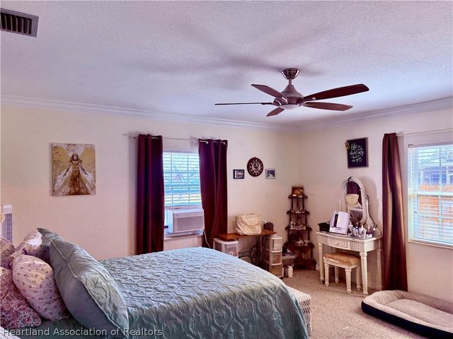 148 N Lake Reedy Boulevard, Frostproof, FL 33843