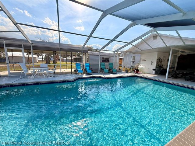 148 N Lake Reedy Boulevard, Frostproof, FL 33843