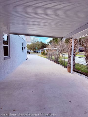 148 N Lake Reedy Boulevard, Frostproof, FL 33843