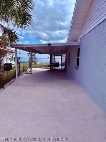 148 N Lake Reedy Boulevard, Frostproof, FL 33843