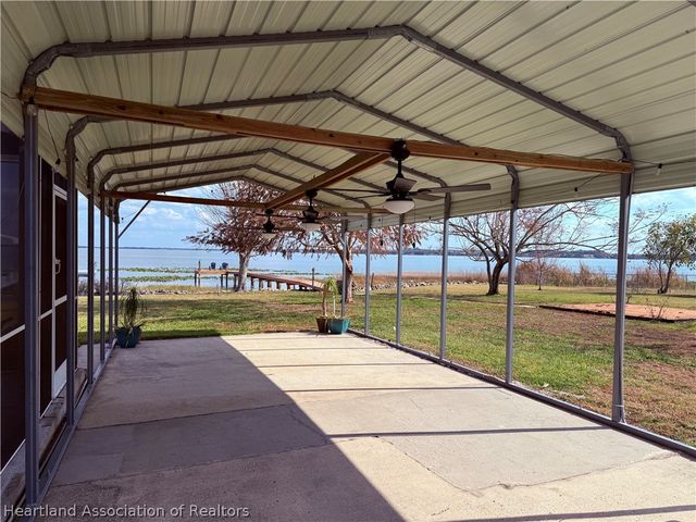 148 N Lake Reedy Boulevard, Frostproof, FL 33843