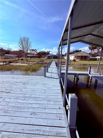 148 N Lake Reedy Boulevard, Frostproof, FL 33843